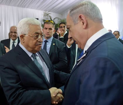 Abbas y Netanyahu, y una imagen simbólica en el funeral de Shimon Peres