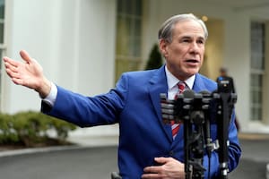El contundente mensaje de Greg Abbott: aranceles a neoyorquinos que se muden