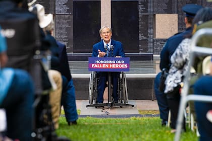 Abbott pronunció el discurso principal en la ceremonia