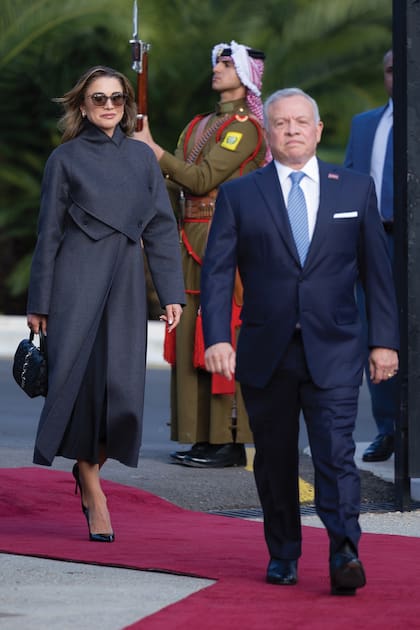 Abdalá II llegó acompañado por su mujer, la reina Rania.
