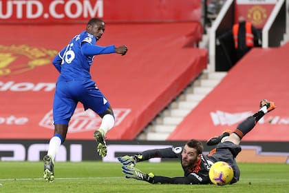 Abdoulaye Doucoure y el primer gol de Everton, pese al esfuerzo de De Gea