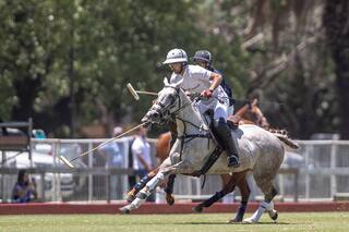 Palermo. Sorpresa y remontada: a los 51, Aguerre fue la figura de Los Machitos