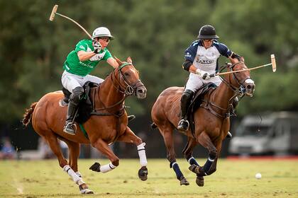 El duelo entre Pelón Stirling y Barto Castagnola