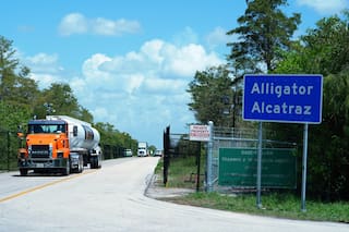 Abogada denuncia maltratos a inmigrantes en centro de detención de Florida