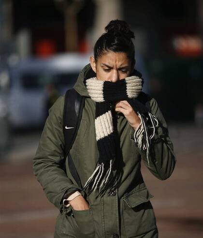 Abril y mayo, con mucho frío y lluvia en la ciudad de Buenos Aires; los meteorólogos creen que el otoño de 2016 será uno de los más inestables de la historia