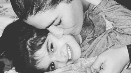 Abril y su mamá, Carola