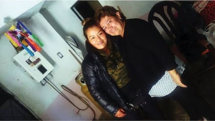 Abrumadas por la emoción, este fue el día que madre e hija se reencontraron tras 27 años sin verse