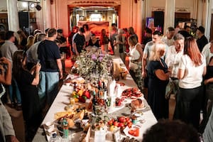 Más de 40 puestos de comidas regionales, catas y canastas navideñas del productor al cliente