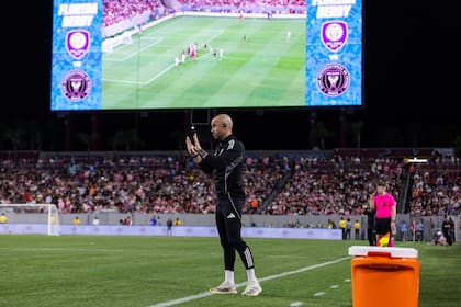 "Acá realmente te ocupás de trabajar, del resto se ocupan ellos", pondera Perelman la organización