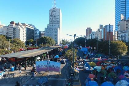 Acampe en la 9 de Julio frente al Ministerio de Desarrollo Social