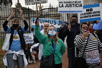 Acampe frente al Congreso contra la reforma judicial