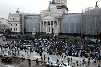 Acampe y protestas contra la reforma judicial en el Congreso