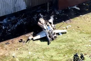 Una avioneta se estrelló contra un edificio y murieron cuatro personas