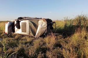 Su pareja perdió el control en la ruta 36, salió despedida del auto y murió