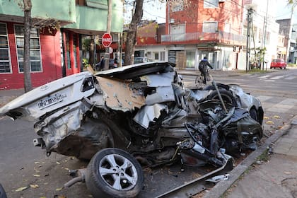 Accidente fatal en Panamericana. Uno de los Toyota Corolla en la comisaría de Munro