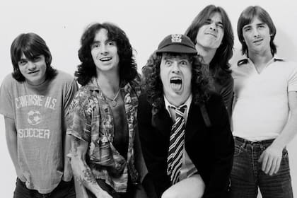 AC/DC se consolidó con la llegada de Bon Scott como vocalista en 1974