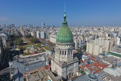 Aceleran las tareas de restauración del Congreso para la jura presidencial