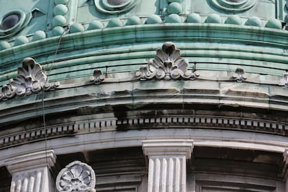 Conforma, junto con la Casa de Gobierno, el eje cívico de la ciudad de Buenos Aires a lo largo de la Avenida de Mayo