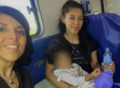 Acompañada por la fiscal Penn, la madre de Esmerada se reencontró con su hija