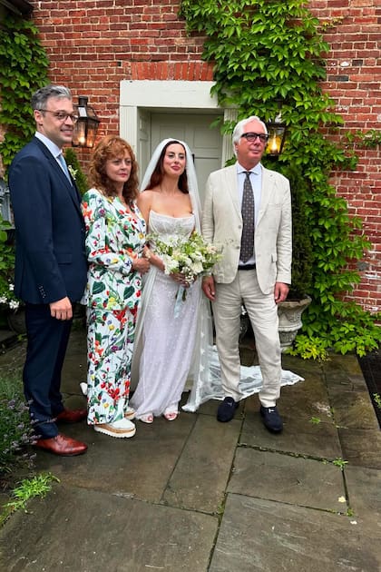 Acompañada por su marido, Eva protagonizó la tradicional foto junto a sus padres, Sarandon y el italiano, Franco Amurri.