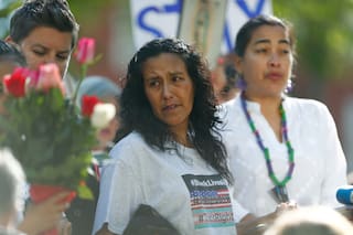 Activista de inmigración en Colorado puede ser liberada bajo fianza, dicen defensores