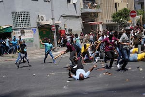 Benjamin Netanyahu quiere que se deporte a los migrantes de Eritrea tras unas violentas protestas