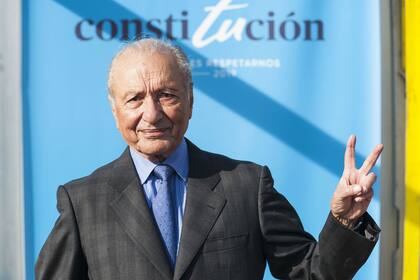 El exsenador y convencional Eduardo Menem; su hermano, el expresidente Carlos Menem, faltó