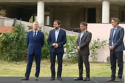 Acto 500 días sin obra pública.