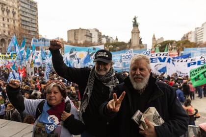 Acto de la Unión de Trabajadores de la Economía Popular (UTEP) en las puertas del Congreso