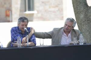 acto del presidente alberto fernandez y maximo Kirchner en san Vicente Presentación de nuevas autoridades partidarias