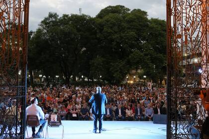 Acto frente a la Catedral de Córdoba contra la inseguridad, la violencia y el narcotráfico