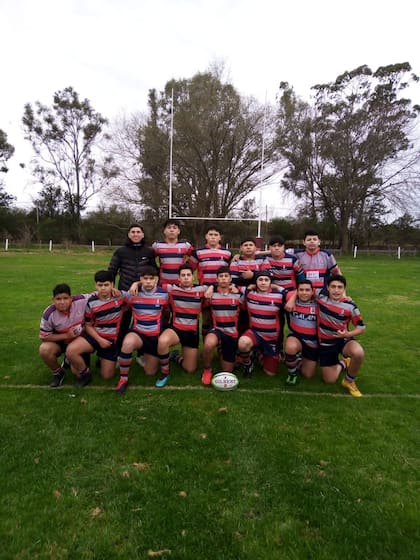 Actual plantel M16 del Club Beromama de González Catán