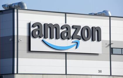 Actualmente Amazon es la quinta empresa más valiosa del mundo. También es la tercera empresa que más factura y el segundo empleador privado del mundo.