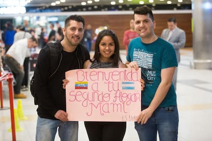 Actualmente la única aerolínea que conecta con un vuelo directo Caracas con Buenos Aires es la venezolana Estelar