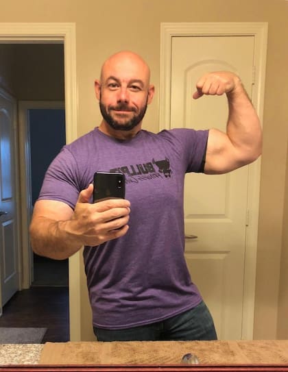 Actualmente pesa 79 kilos y hace ejercicio a diario.