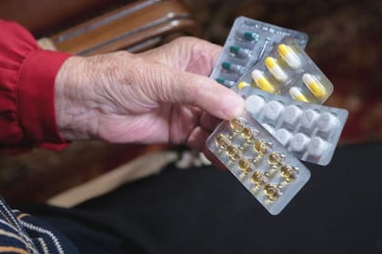 Actualmente se están investigando medicamentos que podrían ayudar a eliminar las células senescentes.