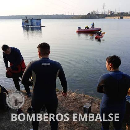 Actuaron buzos especializados para rescatar el cuerpo