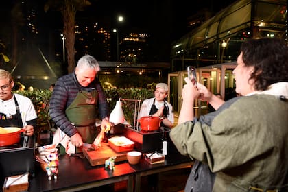Acurio fotografía a Jaime Pesaque, de Mayta