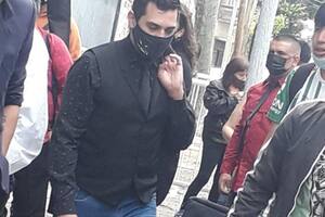 Acusan al cantante de Malagata de abusar de sus sobrinas y fue detenido antes de tocar en Pasión de Sábado.