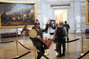 Adam Christian Johnson, fue arrestado durante el día de ayer y se encuentra aguardando al juicio