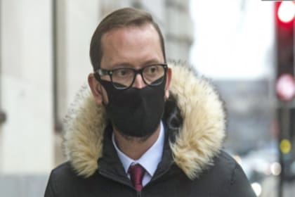 Fue condenado a ocho meses de cárcel, pero lo que más preocupa es el contenido del teléfono robado del duque de York debido a sus vínculos con el fallecido pedófilo Jeffrey Epstein