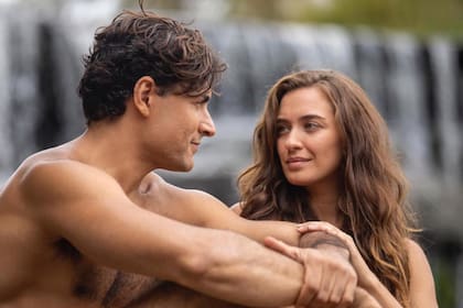 Adan y Eva en el Paraíso (Captura video)