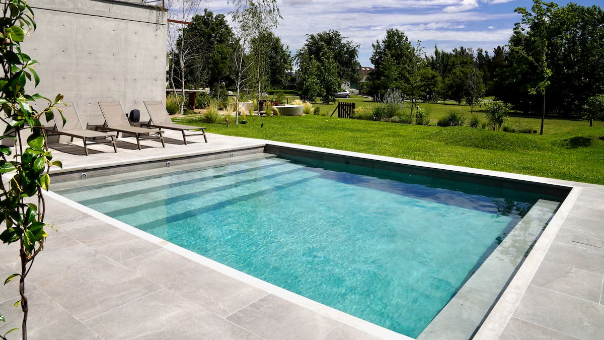 Preços de construção de piscinas por metro