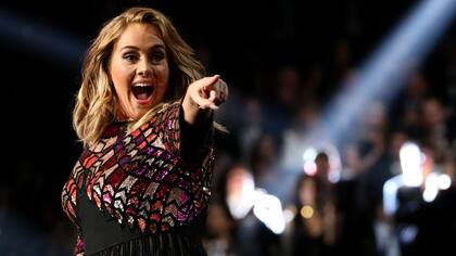 Adele, en la apertura de los Grammy 2017