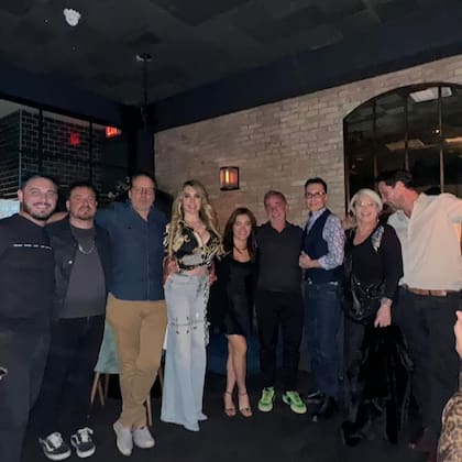 Además de Fátima Florez y Marcelo Polino, el actor Gonzalo Valenzuela también estuvo presente en la velada