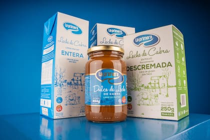 Emprendedores: producen una superleche ideal para quienes sufren alergias y ya se ganaron un lugar en el mundo 11 Además de la leche en polvo de cabra incorporaron su dulce de leche