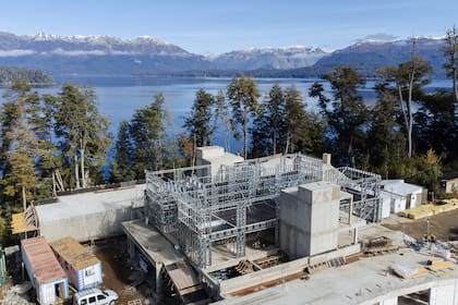 Además de lograr una mayor eficiencia energética, el sistema no genera desperdicios de materiales. El acero utilizado es 100% reciclable e infinitamente reciclable: hablamos del único material constructivo que tiene esta condición en el mercado.