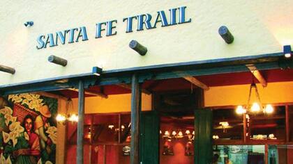 Además de mexicanos, Santa Fe Trail ofrece sabores norteamericanos. Y las ribs están incluidas en ese tributo