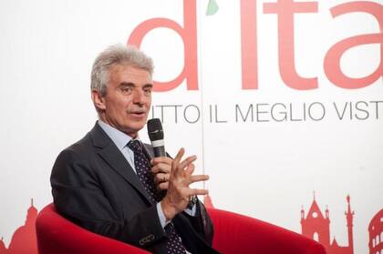 Además de recuperar su trabajo como doctor, Pier ha escrito varios libros desde que se recuperó