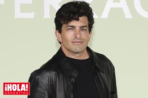 Además de su pasión por la música, también es amante de las competencias náuticas.